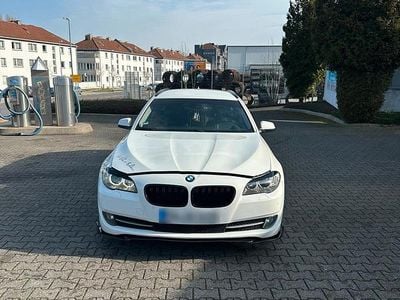 Gebraucht BMW 528 252 PS (185 kW) 2011 Weiß Kombi