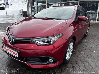 Gebraucht Toyota Auris Touring Sports Team 99 PS (72 kW) 2018 Rot Kombi