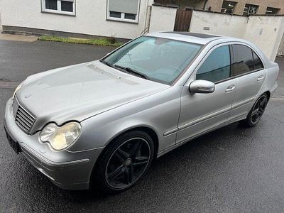 Usata Mercedes C240 170 CV (125 kW) 2003 Argento Berlina