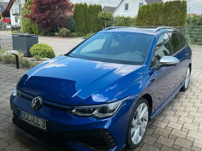 Gebraucht VW Golf VIII R 320 PS (235 kW) 2022 Blau Kombi
