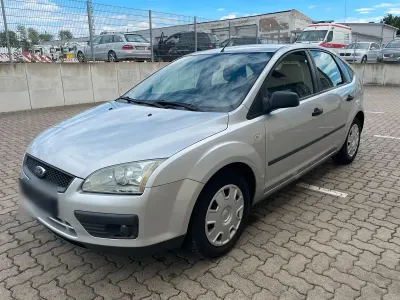 Gebraucht Ford Focus 101 PS (74 kW) 2006 Silber Limousine