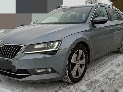 Grau Gebraucht 2018 Skoda Superb Style Kombi | 16.299 € (Guter Preis)