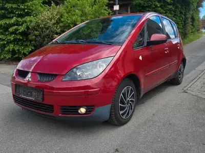Gebraucht Mitsubishi Colt Motion 95 PS (69 kW) 2008 Rot Limousine
