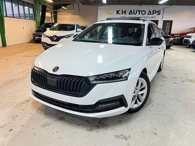 Weiß Gebraucht 2021 Skoda Octavia SportLine Kombi | 14.495 € (Guter Preis)