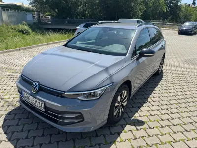 Gebraucht VW Golf VIII Goal 150 PS (110 kW) 2025 Mondsteingrau Kombi