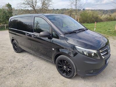 Usado Mercedes Vito 163 HP (119 kW) 2017 Preto Van