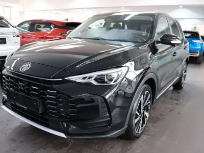 Nouvelle MG ZS Luxury 197 ch (144 kW) 2025 Noir Berline
