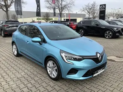 Używany Renault Clio V Experience 91 KM (66 kW) 2022 Niebieski Hatchback