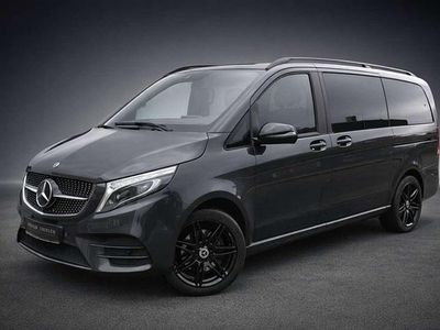 Usata Mercedes V300 AMG 237 CV (174 kW) 2022 Grigio Monovolume