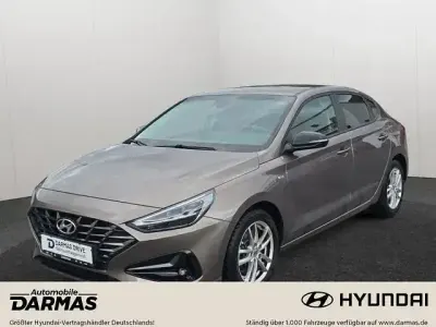 Gebraucht Hyundai i30 Edition 30+ 160 PS (117 kW) 2022 Braun Limousine