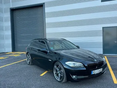 Gebraucht BMW 530 258 PS (189 kW) 2013 Kombi