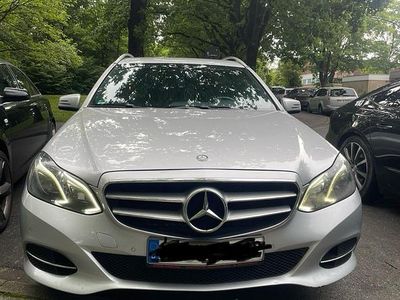 Mercedes E220