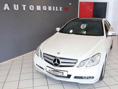 Gebraucht Mercedes E200 Sport 184 PS (135 kW) 2010 Weiß Coupé
