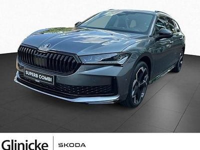 Grau Neu 2025 Skoda Superb SportLine Kombi | 49.490 € (Guter Preis)