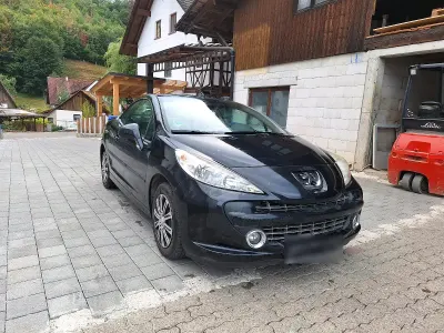 Gebraucht Peugeot 207 CC 120 PS (88 kW) 2008 Schwarz Cabrio