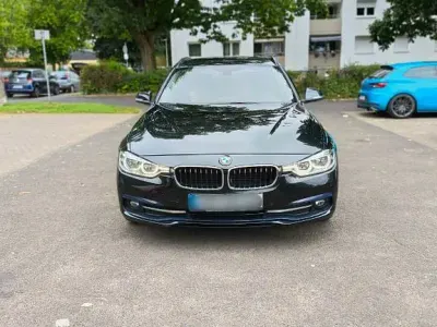 Gebraucht BMW 318 Sport Line 136 PS (100 kW) 2018 Schwarz Kombi