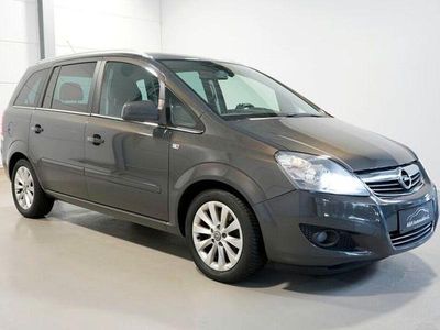 Second-hand Opel Zafira Family 125 CP (91 kW) 2014 Gri Monovolum