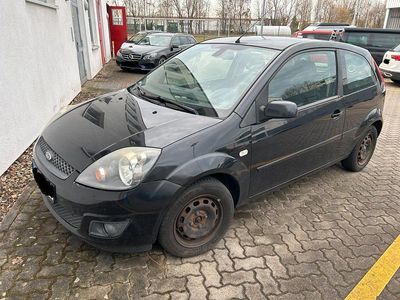 Second-hand Ford Fiesta 60 CP (44 kW) 2007 Negru Hatchback