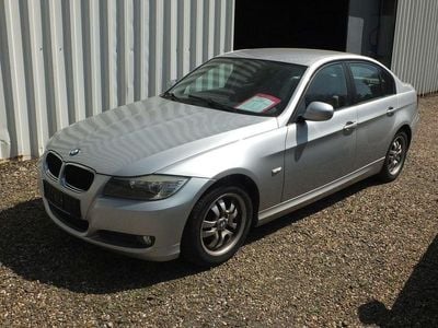 Second-hand BMW 318 Performance 143 CP (105 kW) 2009 Argintiu Berlinǎ