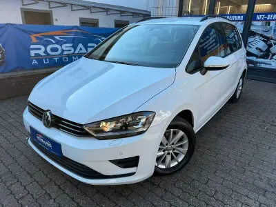 Gebraucht VW Golf VII Trendline 110 PS (80 kW) 2016 Weiß Limousine