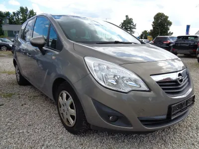 Gebraucht Opel Meriva Design Edition 120 PS (88 kW) 2012 Braun Van / Kleinbus