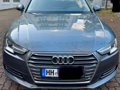 Gebraucht Audi A4 Sport 150 PS (110 kW) 2017 Grau Limousine