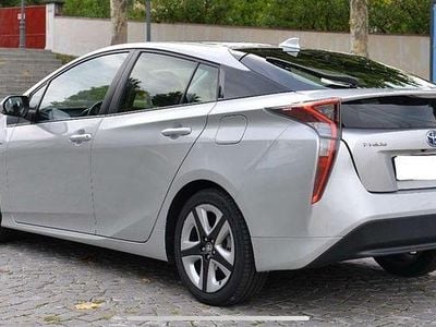 Gebraucht Toyota Prius Comfort 122 PS (89 kW) 2016 Silber Limousine
