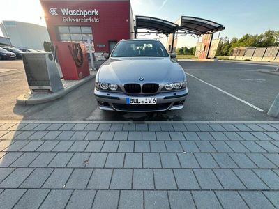 BMW 528