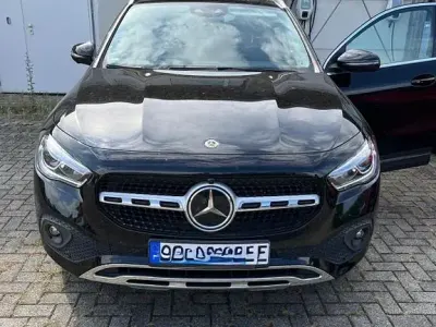 Gebraucht Mercedes GLA250 160 PS (117 kW) 2021 Nachtschwarz SUV