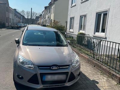 Gebraucht Ford Focus 120 PS (88 kW) 2013 Silber Kombi