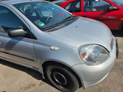 Gebraucht Toyota Yaris Sol 87 PS (63 kW) 2003 Limousine