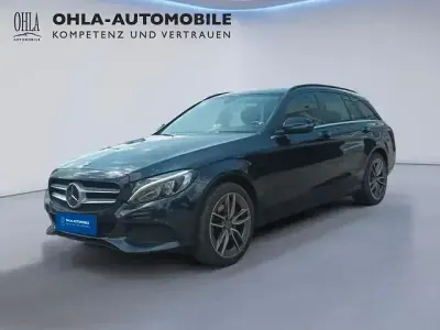 Gebraucht Mercedes C220 170 PS (125 kW) 2018 Blau Kombi
