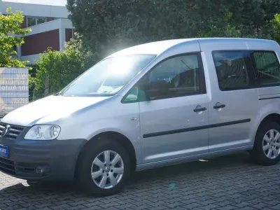 Gebraucht VW Caddy Style 102 PS (75 kW) 2009 Silber Van / Kleinbus