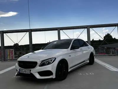 Gebraucht Mercedes C450 AMG AMG 367 PS (269 kW) 2018 Weiß Limousine