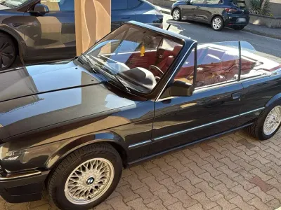 Gebraucht BMW 325 Cabriolet 170 PS (125 kW) 1990 Schwarz Cabrio