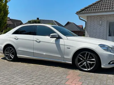 Gebraucht Mercedes E350 231 PS (169 kW) 2009 Weiß Limousine