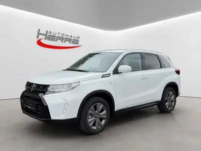Neu Suzuki Vitara Comfort 110 PS (80 kW) 2026 Weiß SUV
