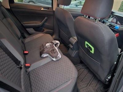 Grau Gebraucht 2019 VW Polo Limousine | 12.000 € (Teuer)