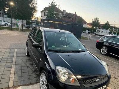 Gebraucht Ford Fiesta 90 PS (66 kW) 2006 Blau Kleinwagen