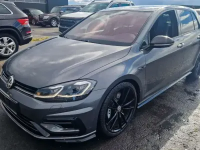 Gebraucht VW Golf VII R 300 PS (220 kW) 2019 Grau Limousine