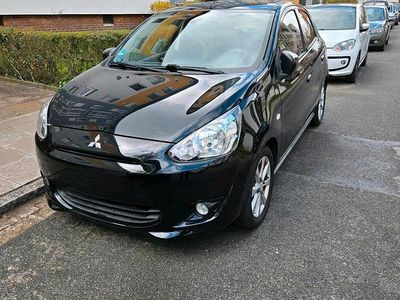 Gebraucht Mitsubishi Space Star 80 PS (58 kW) 2014 Schwarz Van / Kleinbus