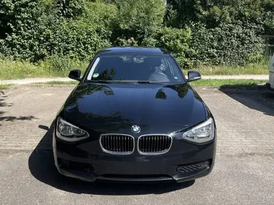 Gebraucht BMW 114 102 PS (75 kW) 2014 Schwarz Kleinwagen