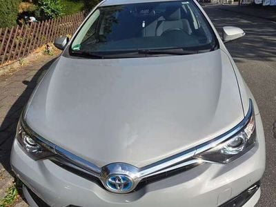Toyota Auris Hybrid