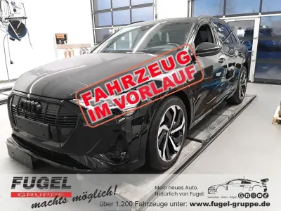 Gebraucht Audi e-tron S-Line 230 kW (313 PS) 2021 Mythosschwarz metallic SUV