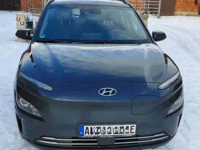 Gebraucht Hyundai Kona Select 100 kW (136 PS) 2022 Grau SUV
