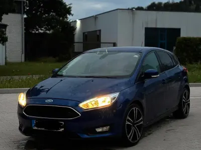 Gebraucht Ford Focus 150 PS (110 kW) 2015 Blau Kombi