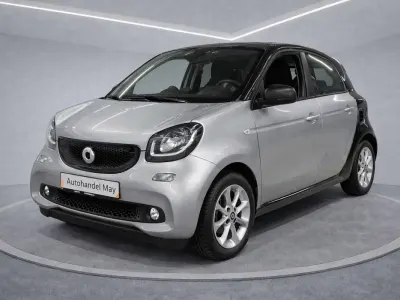 Używany Smart ForFour Passion 71 KM (52 kW) 2019 Srebrny Hatchback