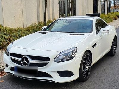 Usata Mercedes SLC250 204 CV (150 kW) 2017 Bianco Cabrio