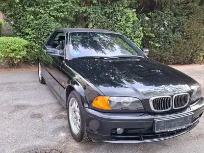 Begagnad BMW 320 Cabriolet Sport Line 170 HK (125 kW) 2001 Svart Cab