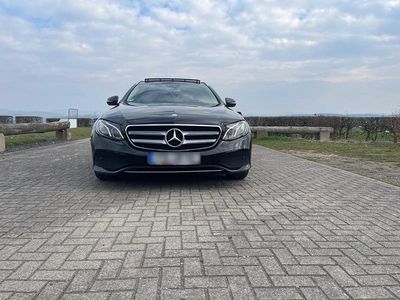 Gebraucht Mercedes E220 194 PS (142 kW) 2017 Schwarz Kombi